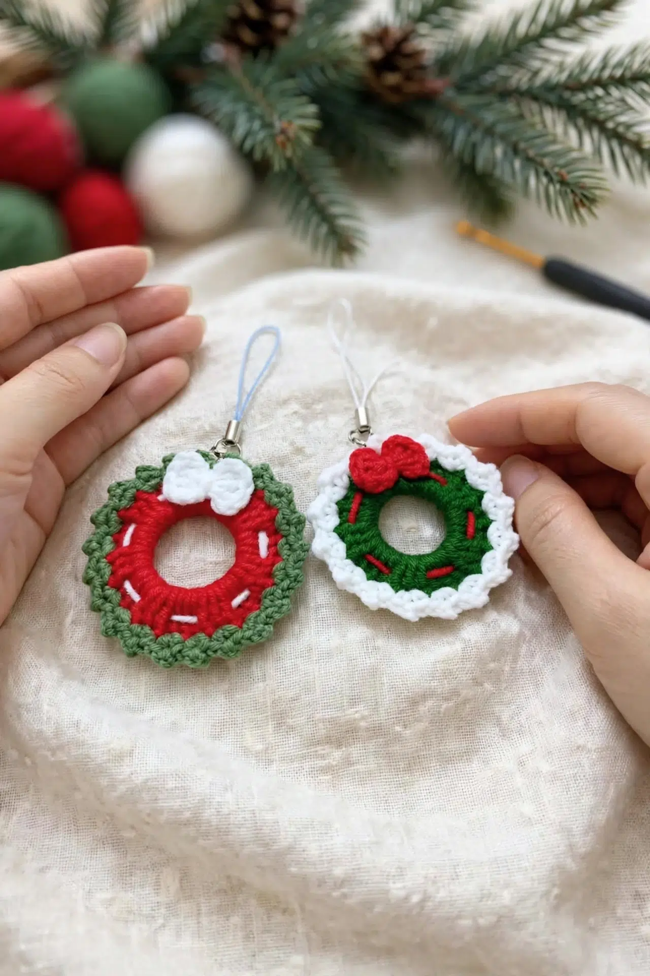 Christmas Wreath Charm Crochet Pattern
